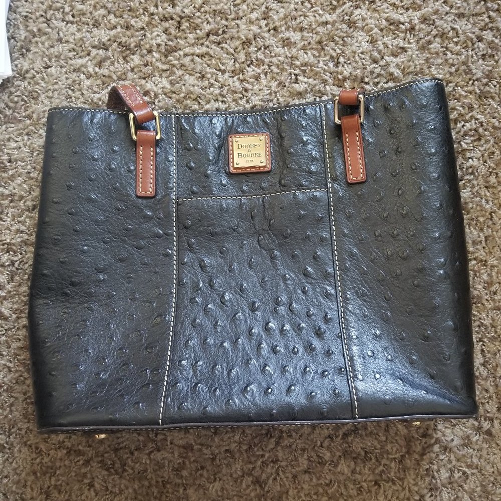 Dooney & Bourke Black Shoulder bag